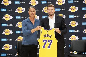 极速中超足球在线直播视频直播免费观看比赛回放_极速中超足球在线直播视频直播免费观看比赛回放高清无广告_极速中超足球在线直播视频直播免费观看比赛回放流畅直播入口